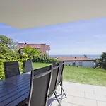 mit Meerblick und Terrasse, gratis Nutzung vom AHOI Erlebnisbad und Sauna in Sellin - Meeresblick FeWo 68 Apartment